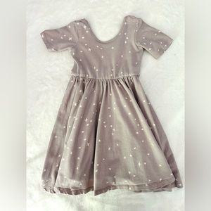 Alice and Ames Size 6 Scattered Stars Short Sleeve Ballet Twirl Dress